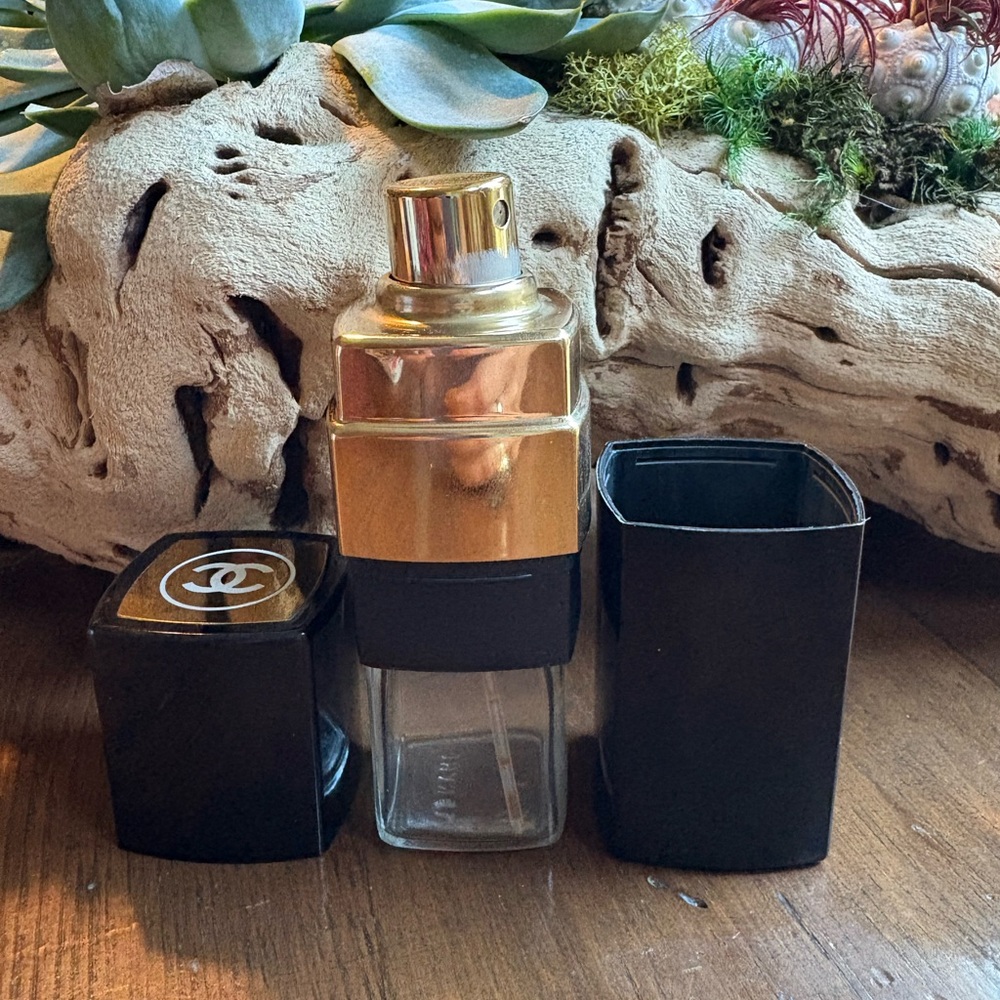 Chanel No 5 Vintage Spray Refillable Case Bottle 1.7 Oz Cologne EMPTY